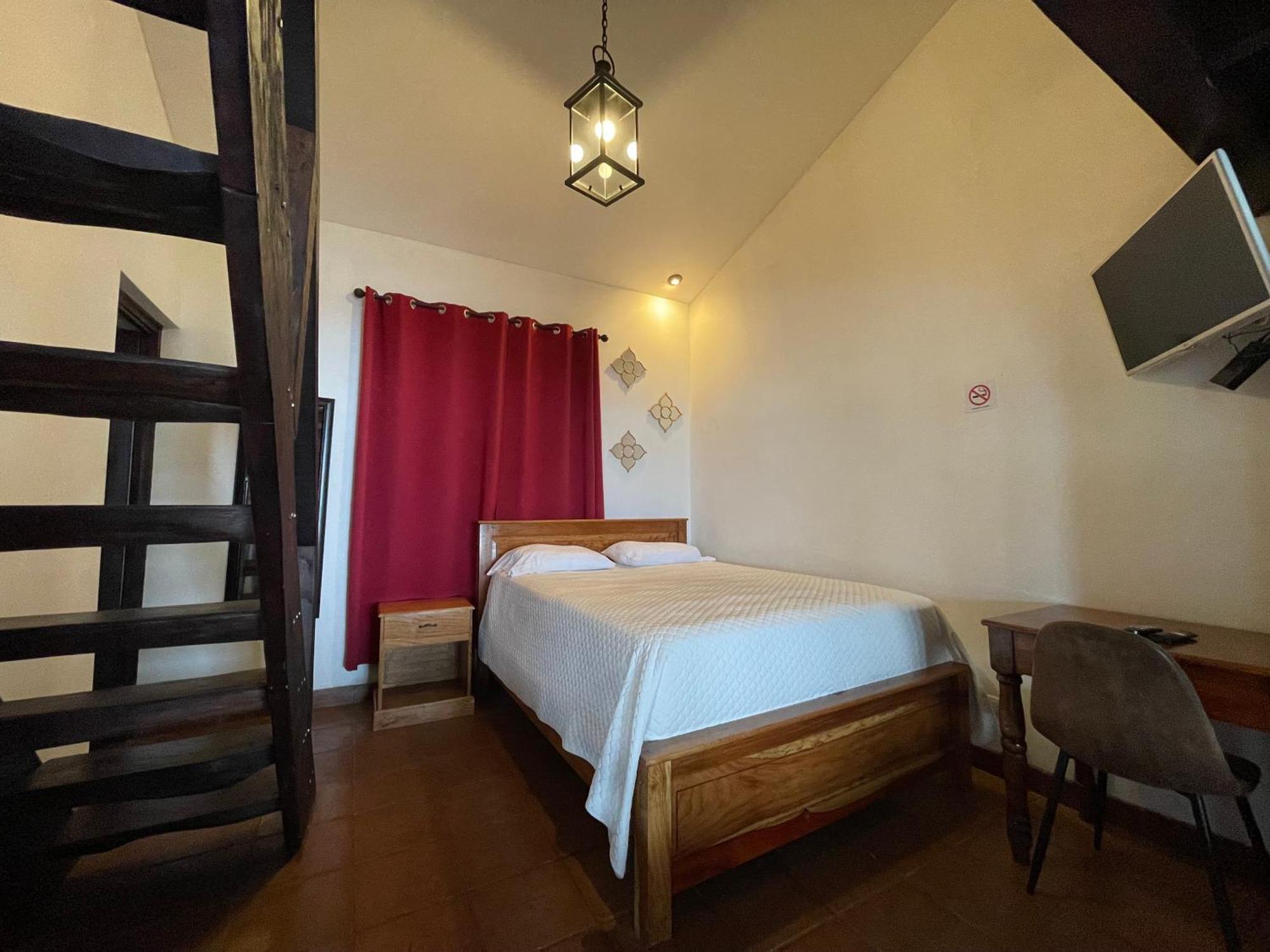 Vista Encantada Hotel Villa Canales エクステリア 写真