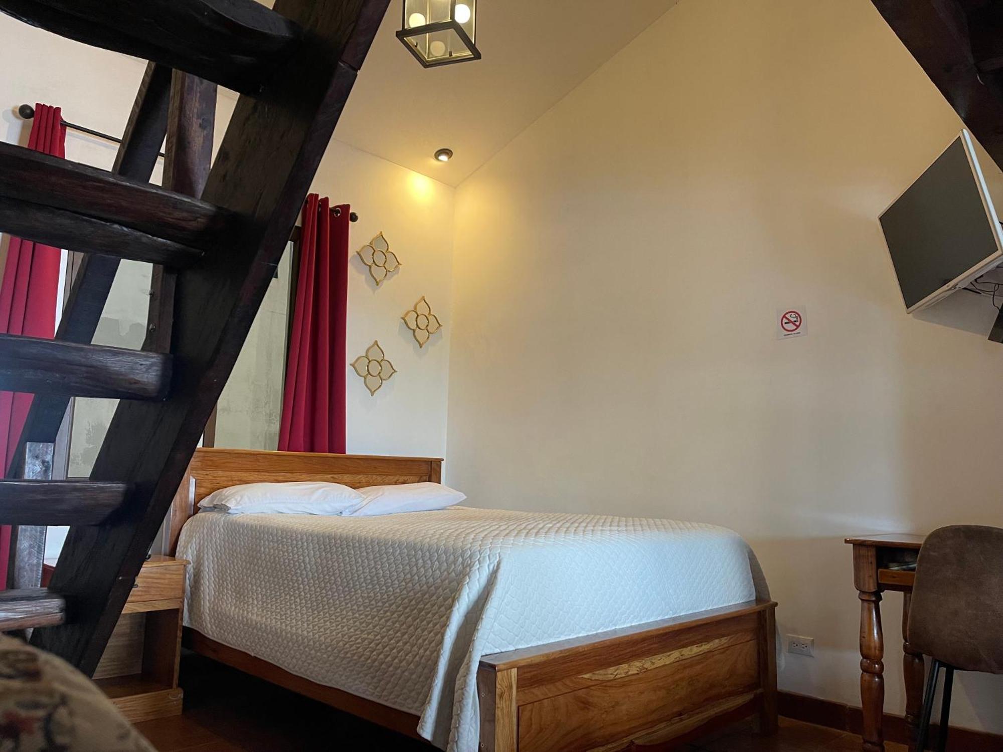 Vista Encantada Hotel Villa Canales エクステリア 写真
