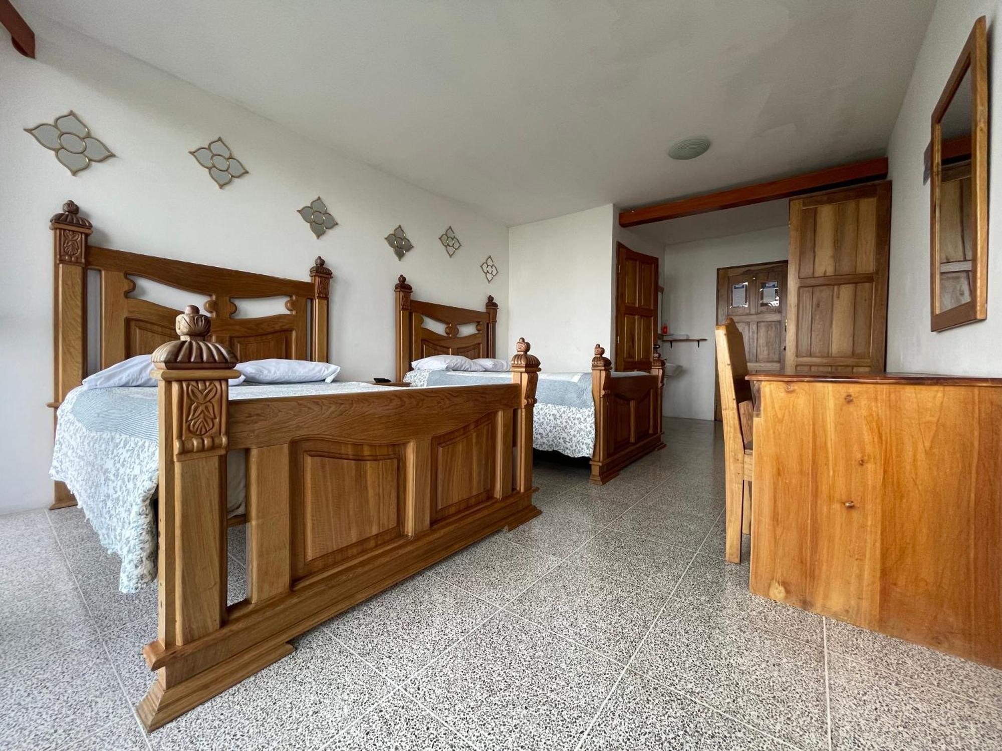 Vista Encantada Hotel Villa Canales エクステリア 写真